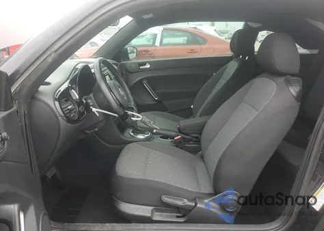2019 Volkswagen Beetle S z USA, uszkodzony, nr VIN 3VWFD7ATXKM706311